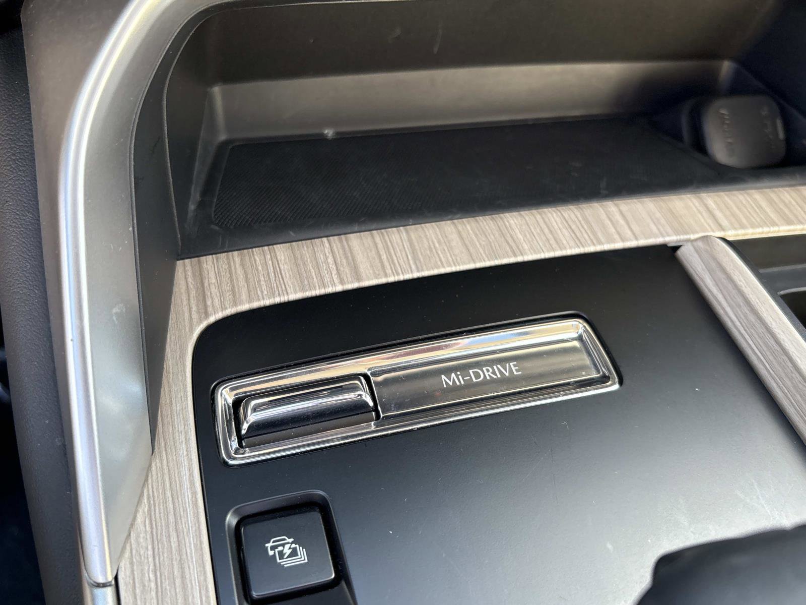 Used 2024 MAZDA CX-90 Plug-In Hybrid w/ Preferred image 31