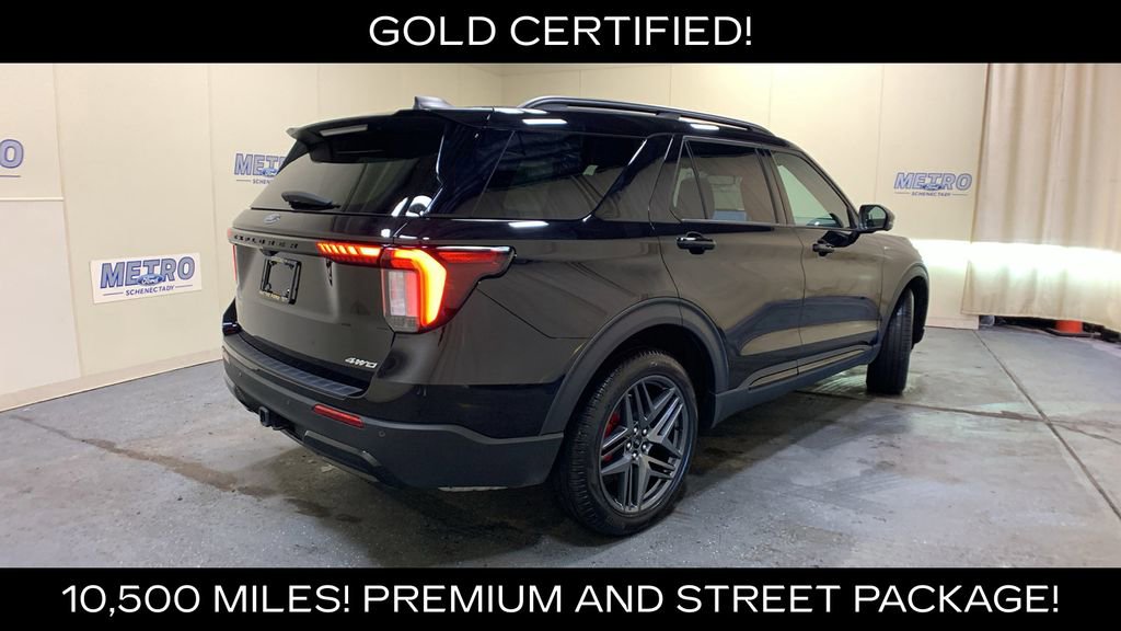 Certified 2025 Ford Explorer ST-Line w/ Premium Package image 3