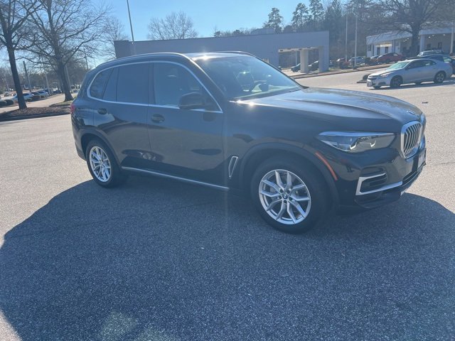 Used 2022 BMW X5 xDrive40i w/ Parking Assistance Package image 7