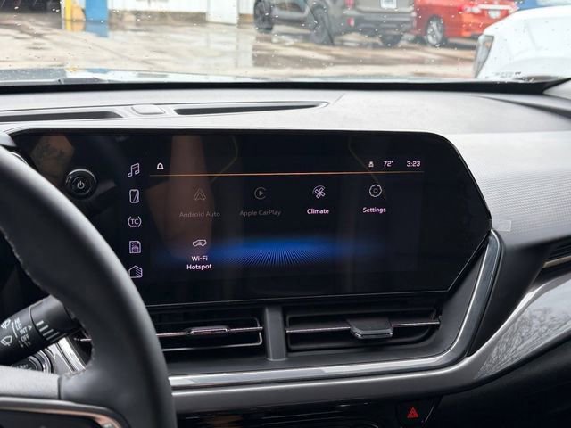 Used 2025 Chevrolet Trax ACTIV FWD image 10