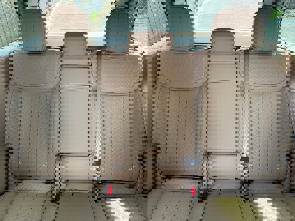 New 2025 Land Rover Range Rover SE image 31