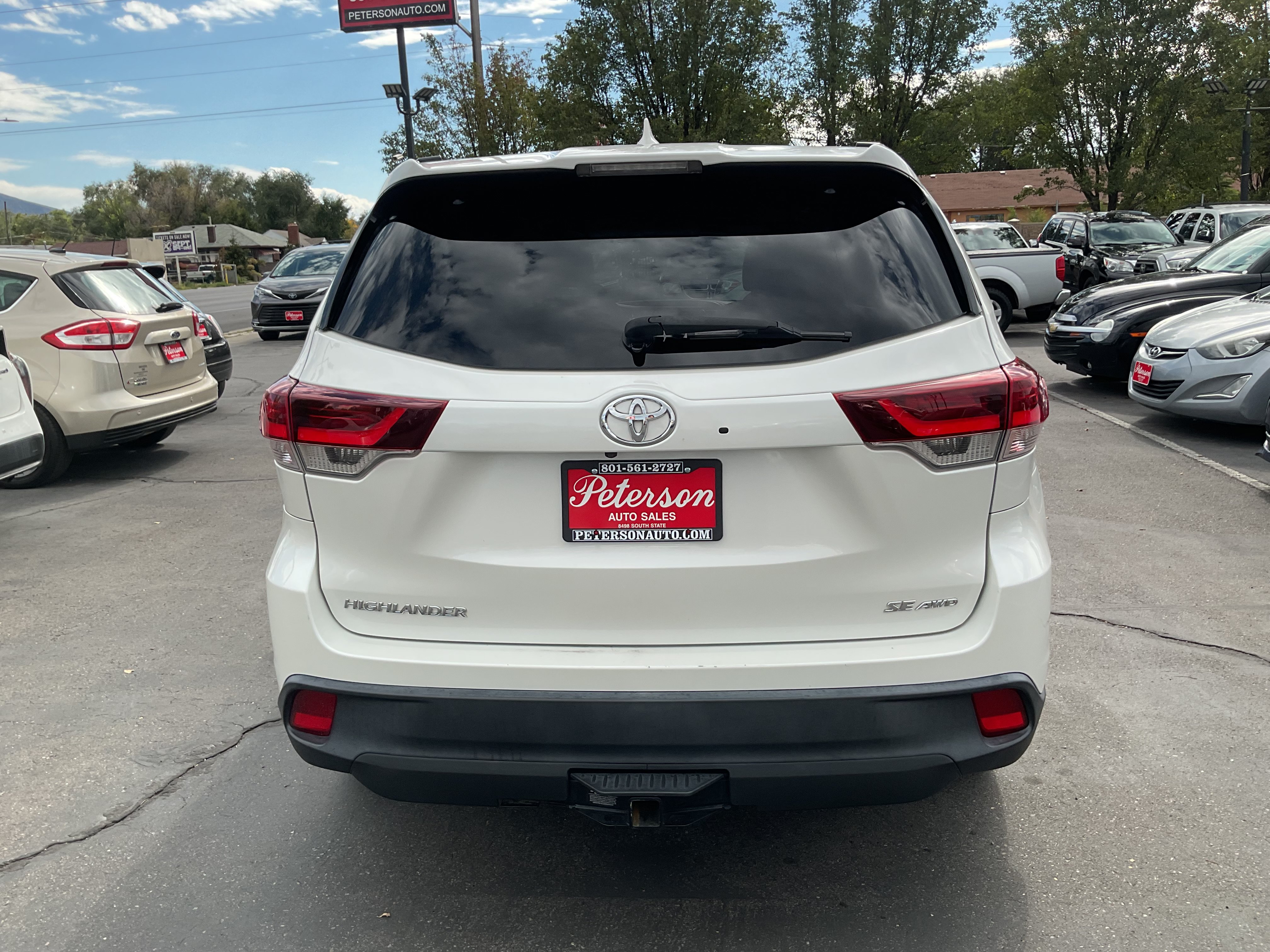 Used 2019 Toyota Highlander SE AWD/4WD image 8