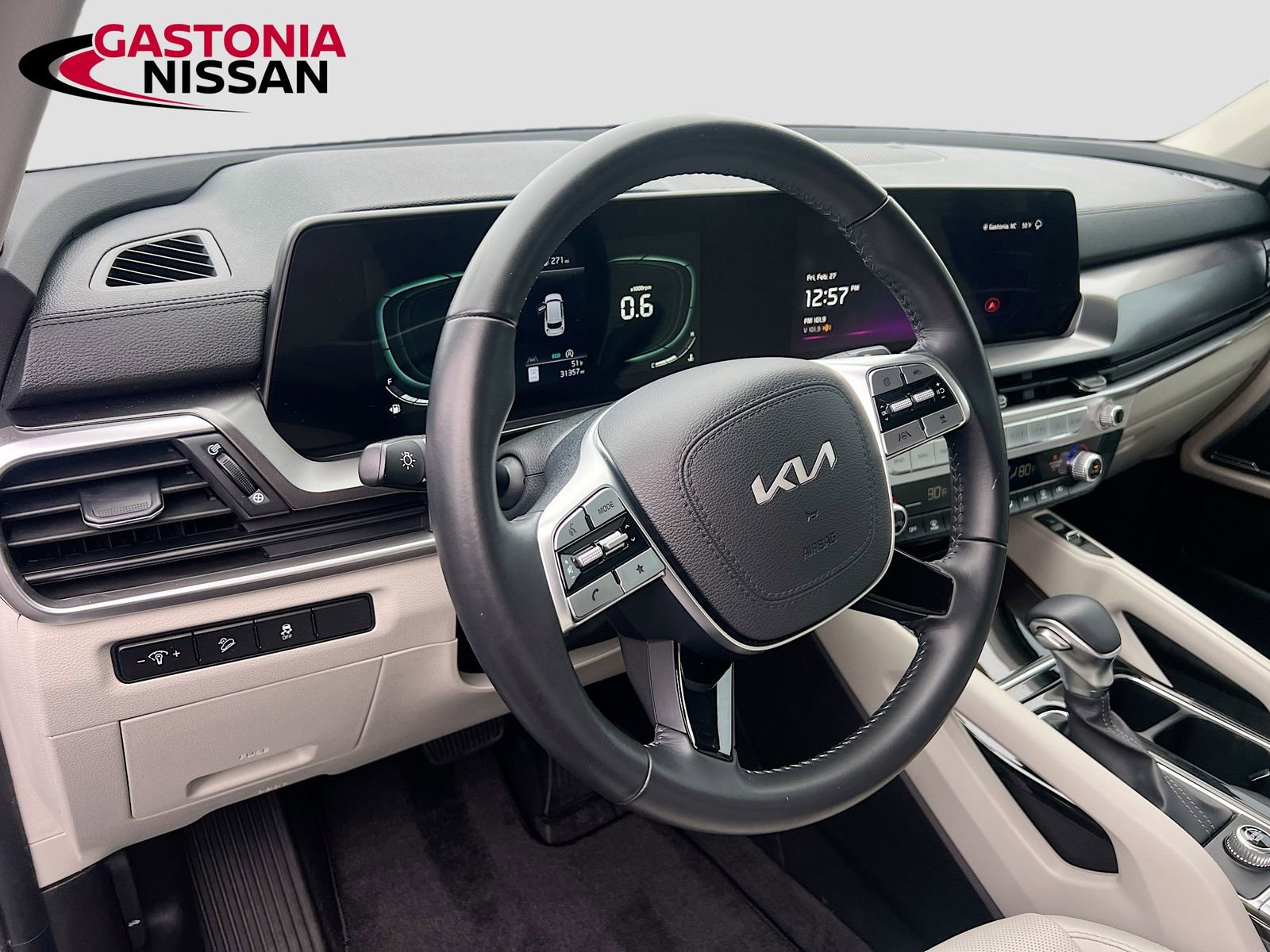 Used 2023 Kia Telluride S image 11