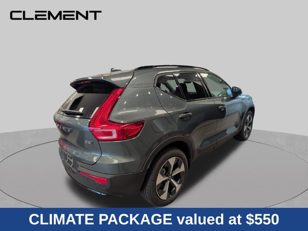 New 2026 Volvo XC40 B5 Core w/ Climate Package AWD/4WD image 5