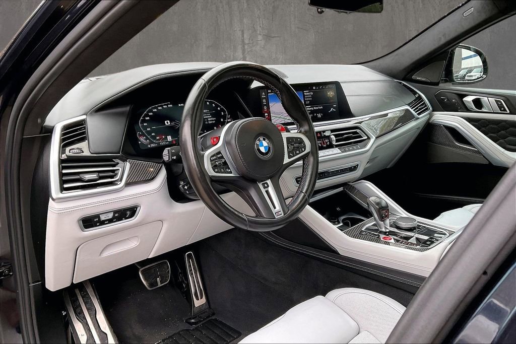 Used 2022 BMW X6 M Competition w/ Competition Package image 17
