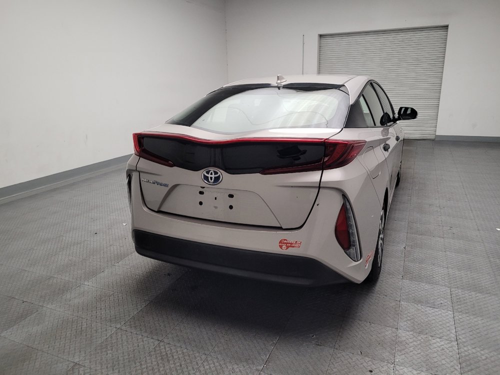 Used 2017 Toyota Prius Prime Plus w/ Carpet Mat Package FWD image 7