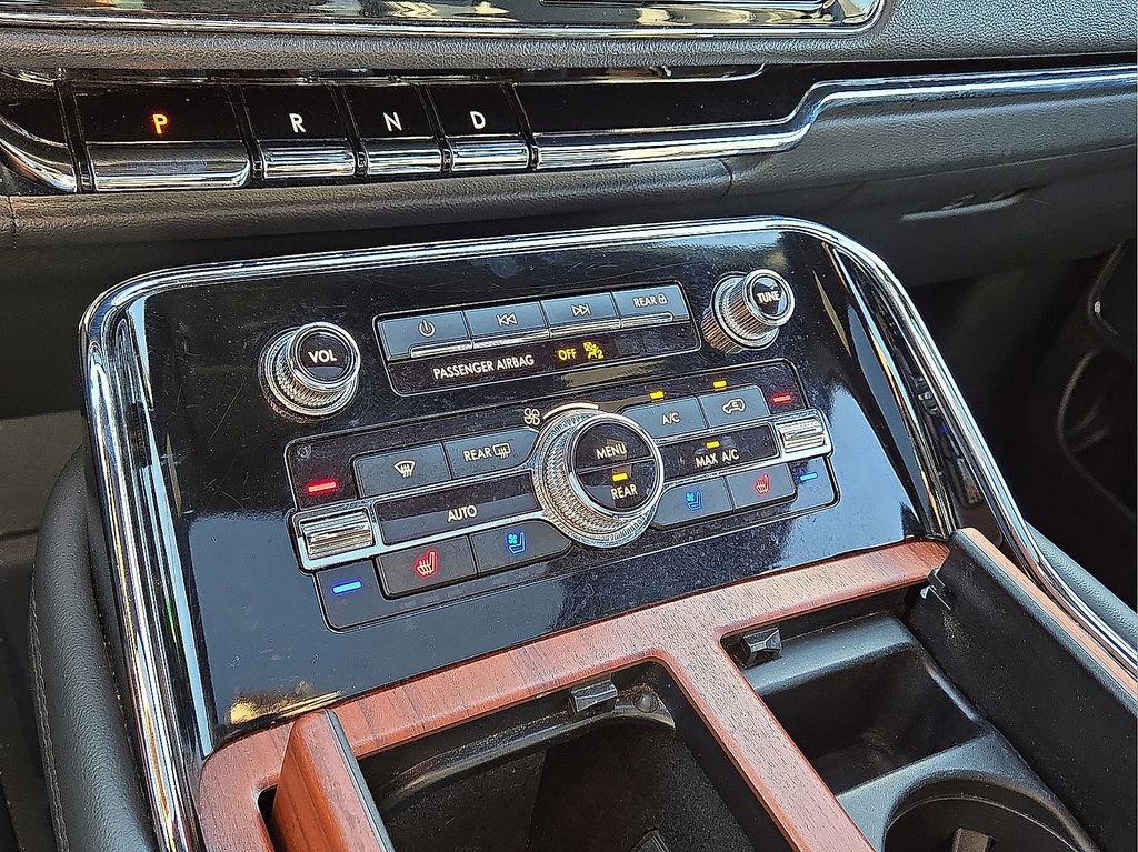 Used 2024 Lincoln Navigator Reserve image 29