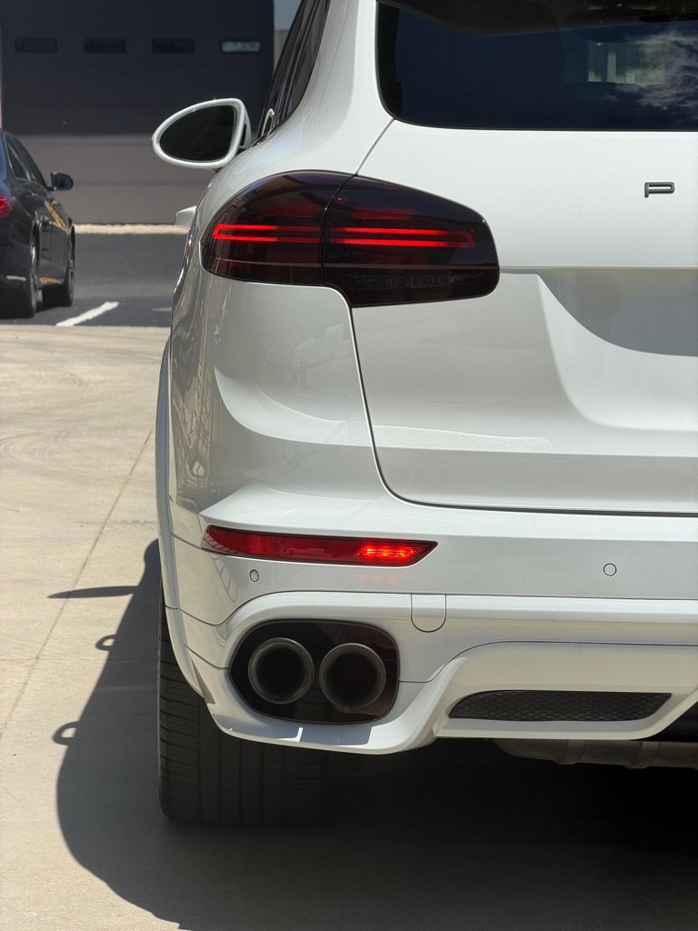 Used 2016 Porsche Cayenne GTS AWD/4WD image 13