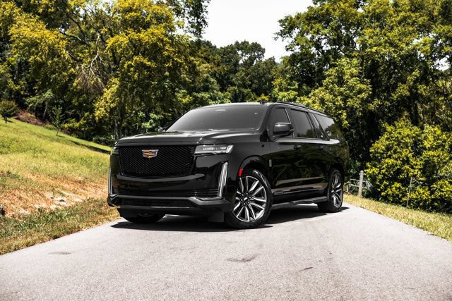 Used 2021 Cadillac Escalade ESV Sport w/ Driver Assist Tech Package RWD image 2