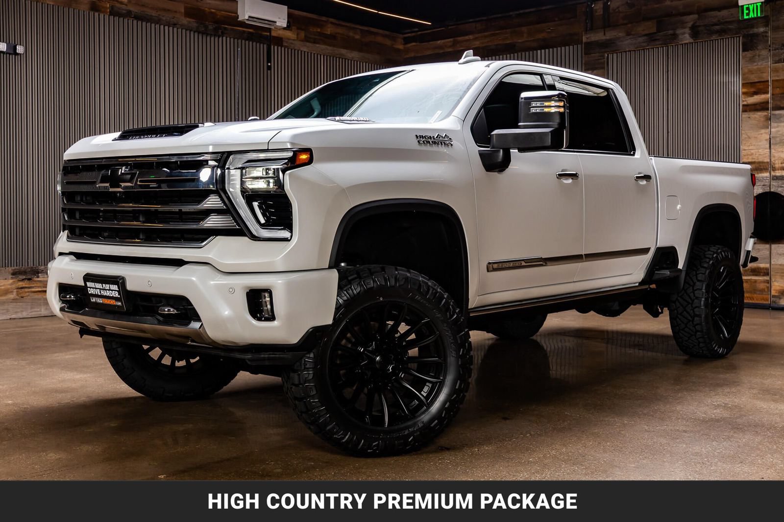 Used 2024 Chevrolet Silverado 2500 High Country w/ High Country Premium Package AWD/4WD image 5