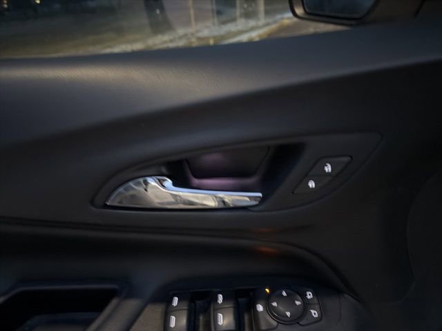 Used 2018 Chevrolet Equinox LT image 20