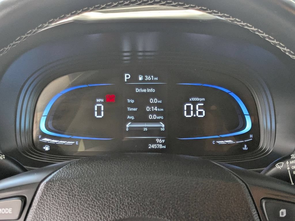 Used 2025 Hyundai Venue SEL FWD image 17