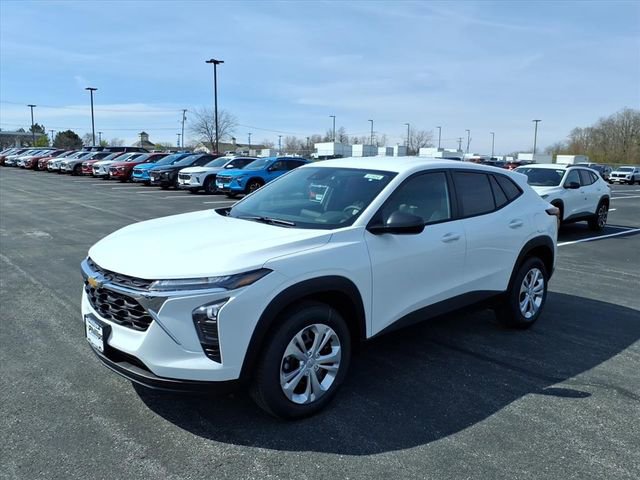 New 2026 Chevrolet Trax LS FWD image 4