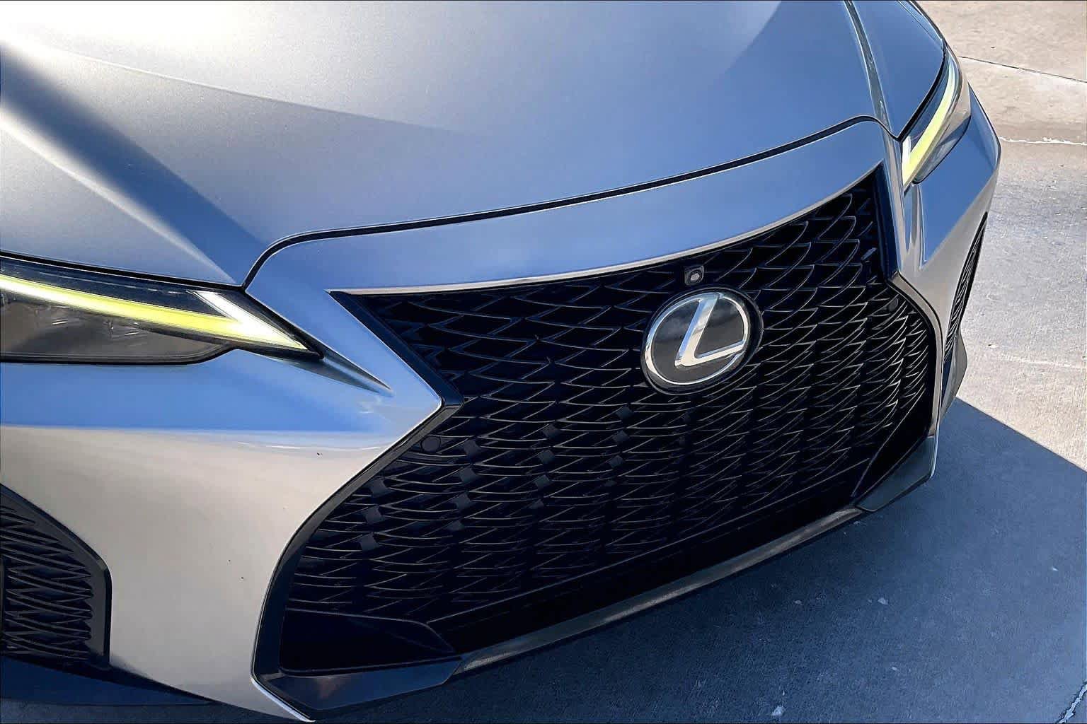 Used 2021 Lexus IS 350 F Sport w/ Dynamic Handling Package RWD image 28