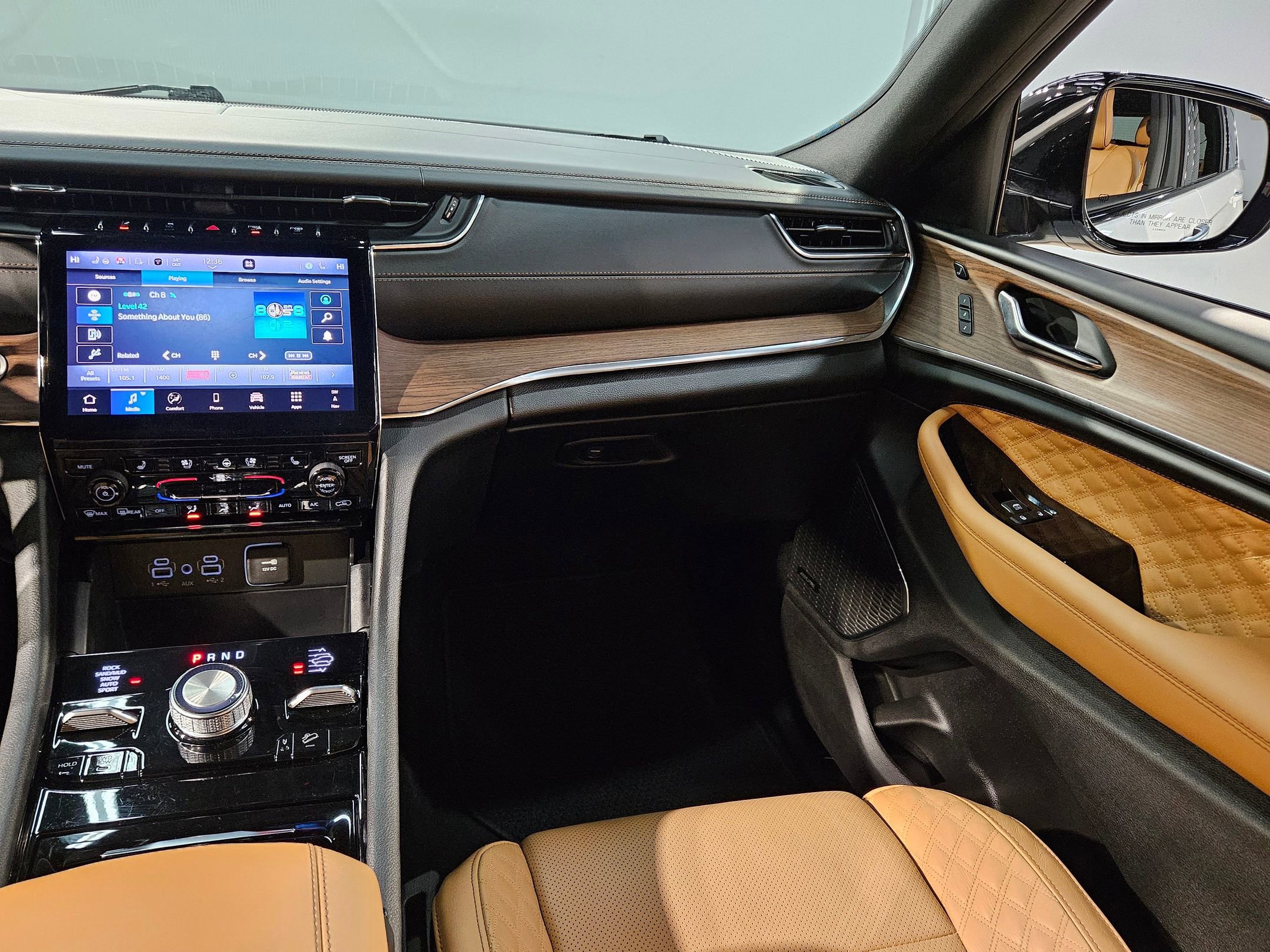 Used 2024 Jeep Grand Cherokee L Summit image 11