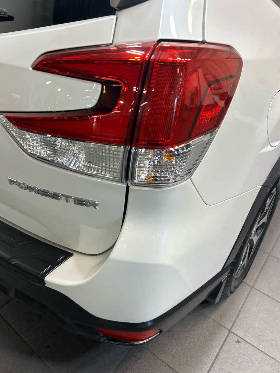 Used 2021 Subaru Forester Premium AWD/4WD image 6