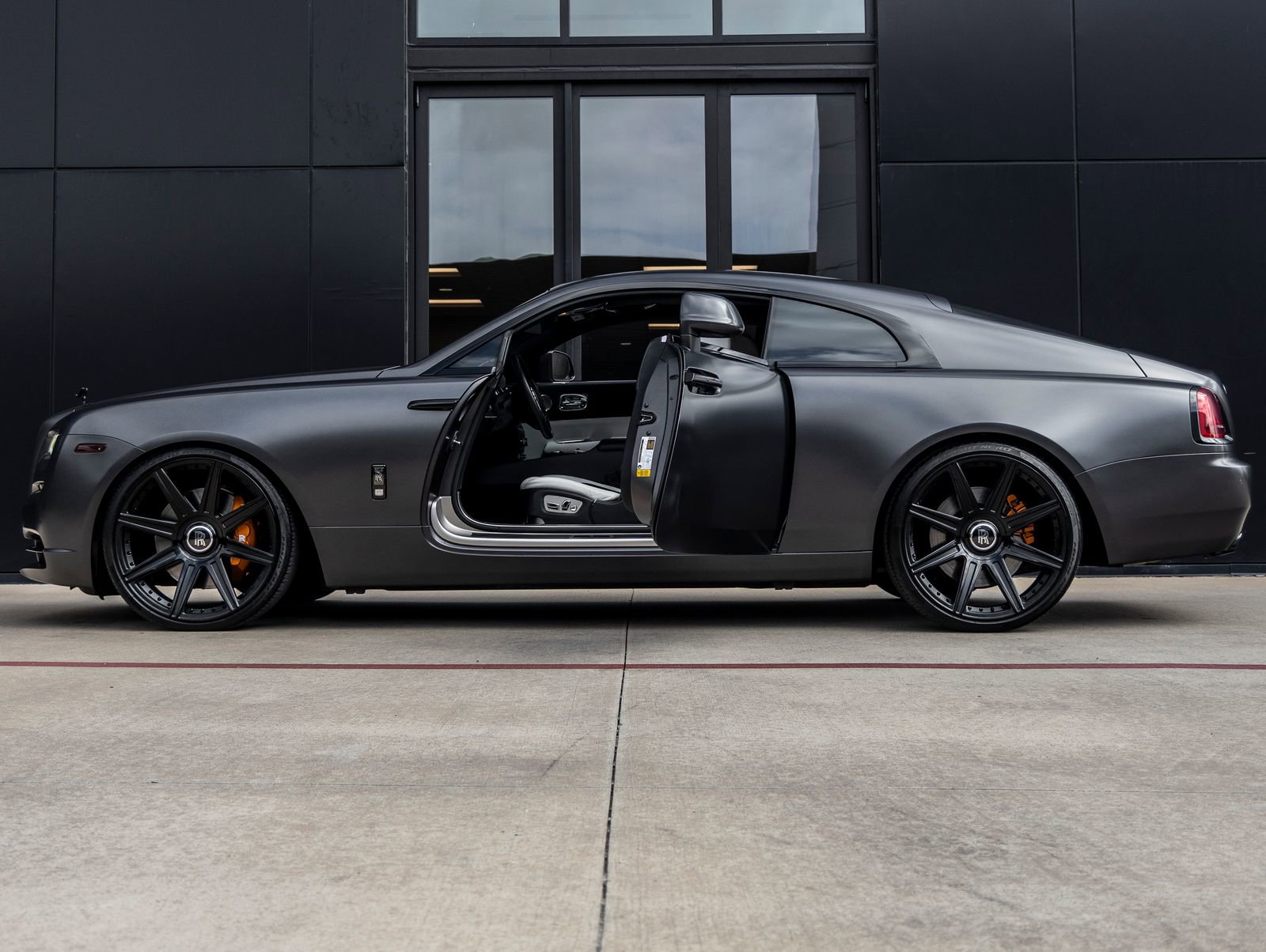 Used 2018 Rolls-Royce Wraith image 11