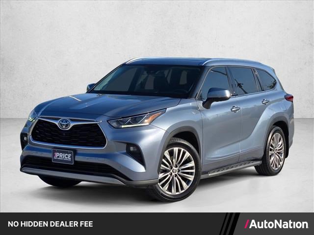 Used 2022 Toyota Highlander Platinum FWD image 1