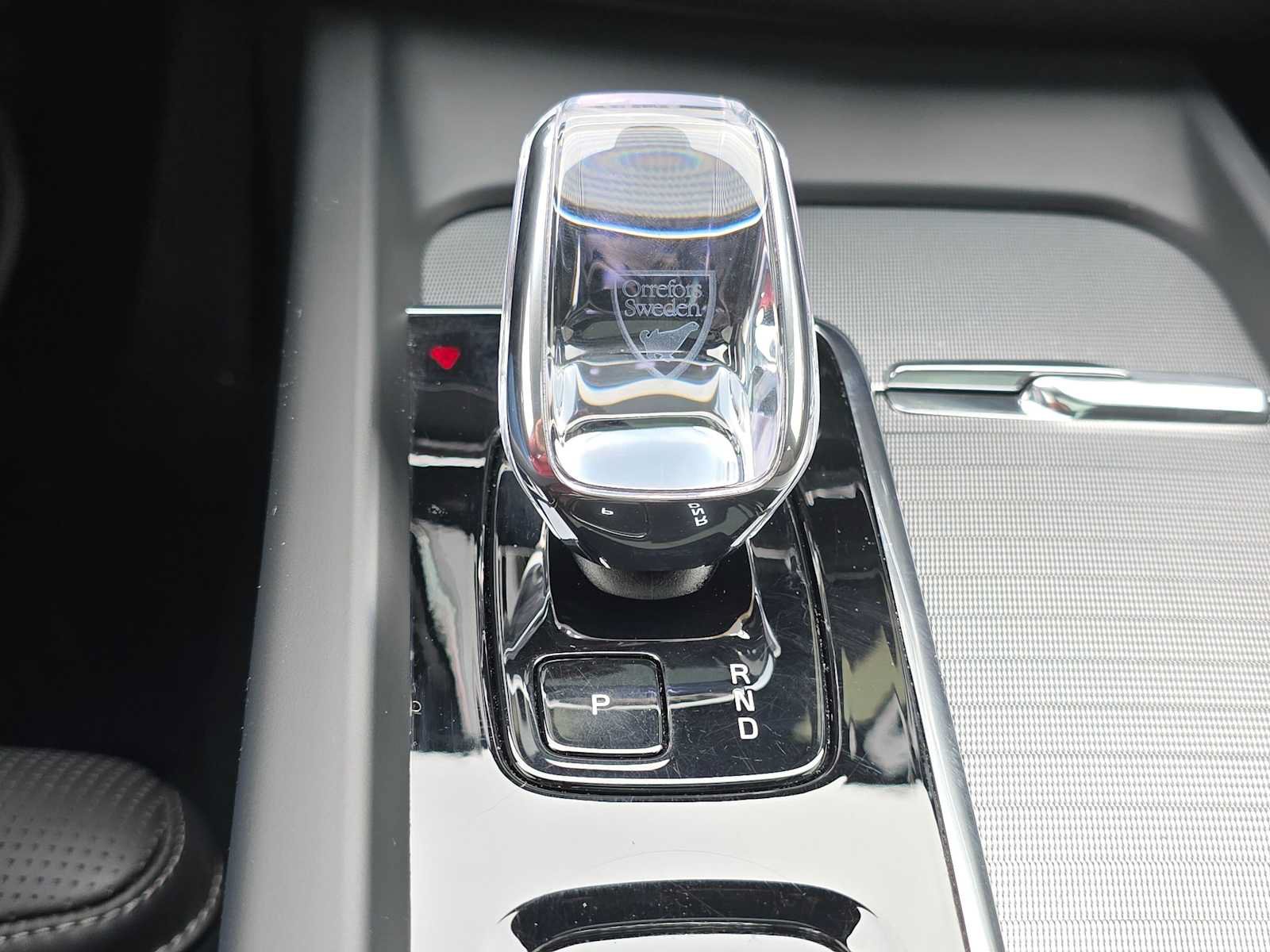 Used 2024 Volvo XC60 T8 Ultimate w/ Climate Package AWD/4WD image 31