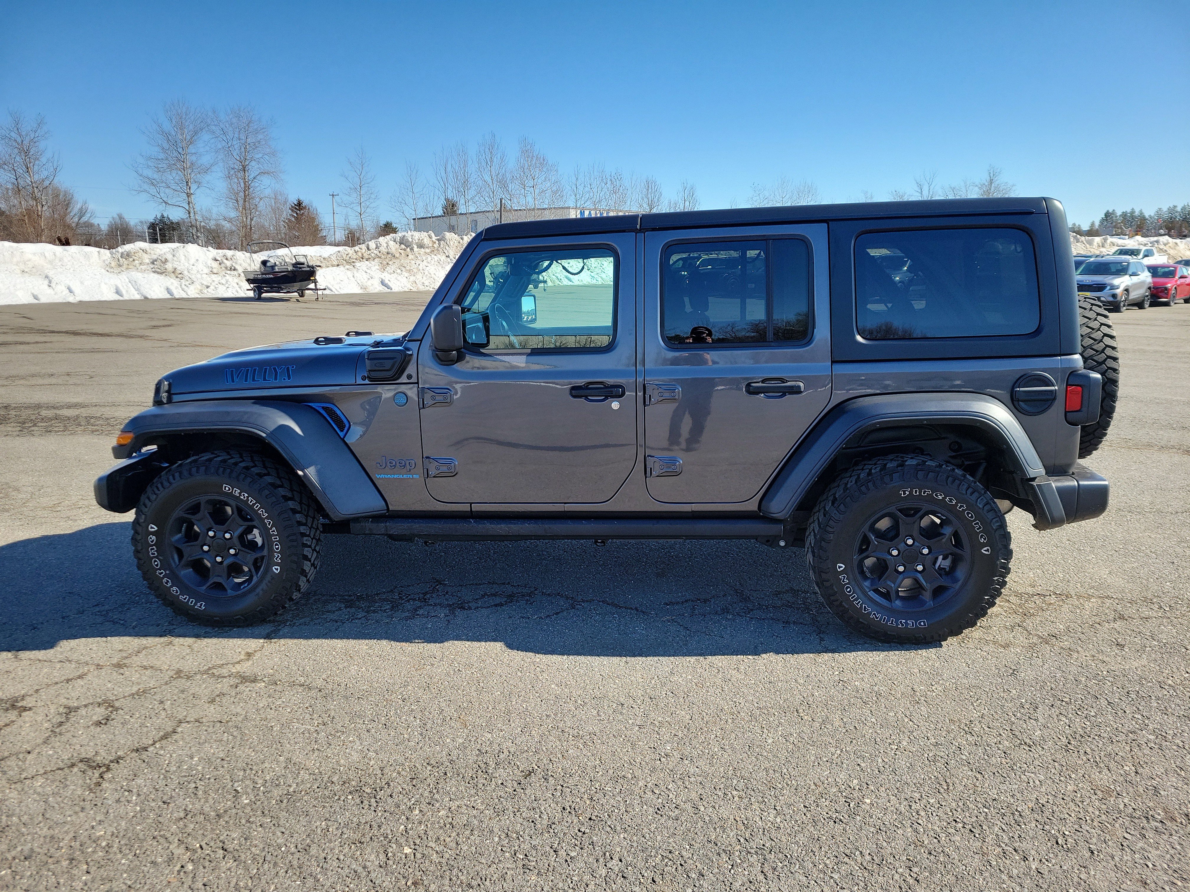 Used 2023 Jeep Wrangler Unlimited w/ Cold Weather Group image 8