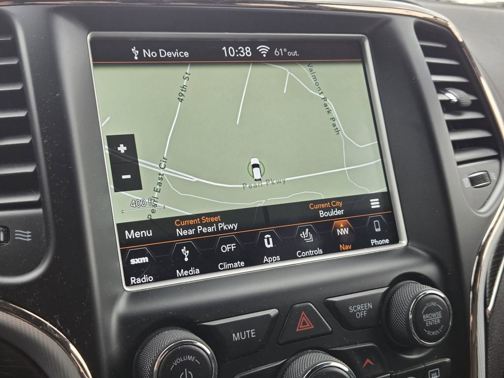 Used 2018 Jeep Grand Cherokee Summit AWD/4WD image 12