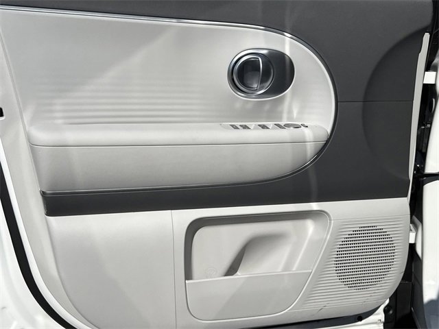 New 2026 Hyundai Ioniq 9 SE image 10