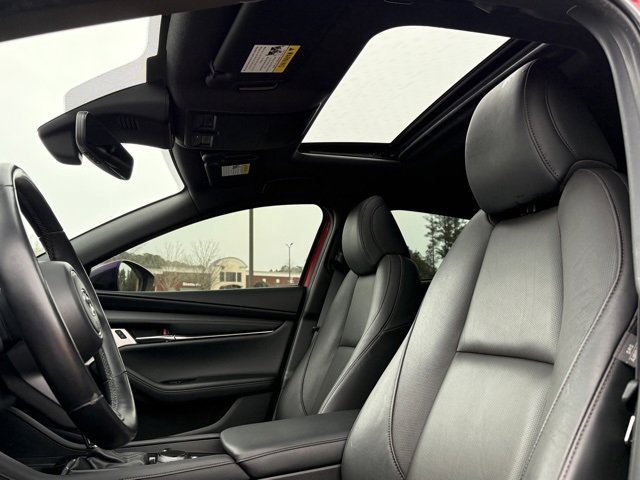 Used 2022 MAZDA MAZDA3 s image 24