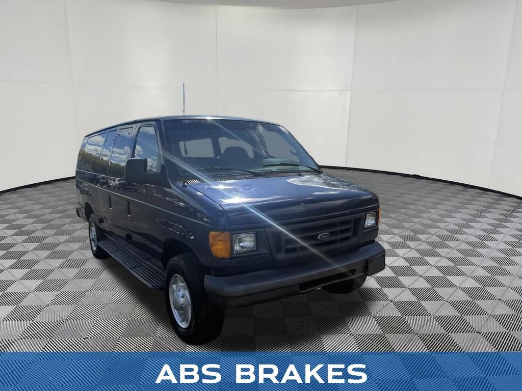 Used 2007 Ford E-350 and Econoline 350 XL RWD image 3