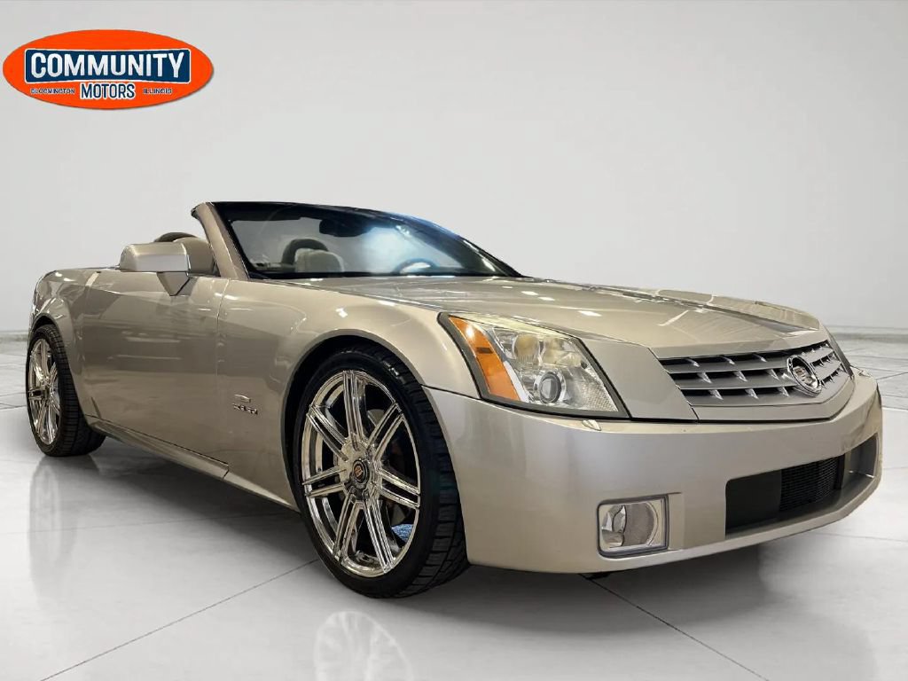 Used 2004 Cadillac XLR RWD image 45