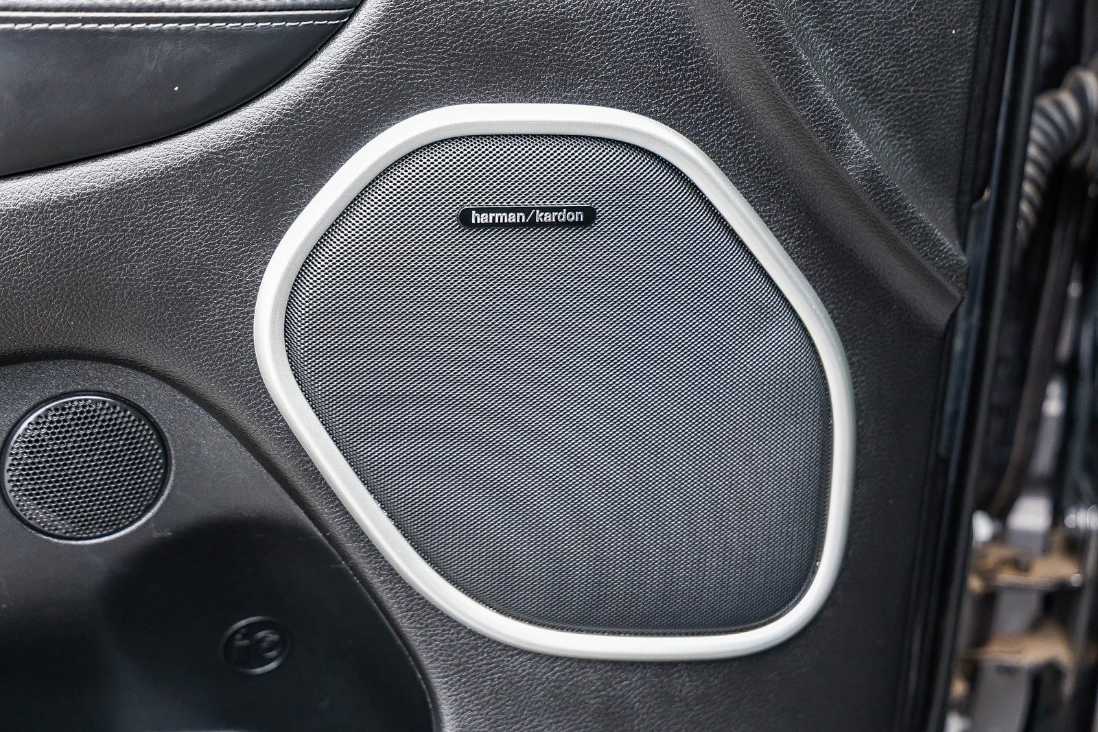 Used 2021 Jeep Grand Cherokee Trackhawk w/ Trailer Tow Group IV image 22