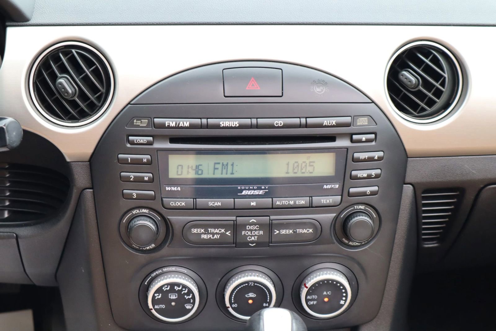 Used 2009 MAZDA MX-5 Miata Grand Touring image 12