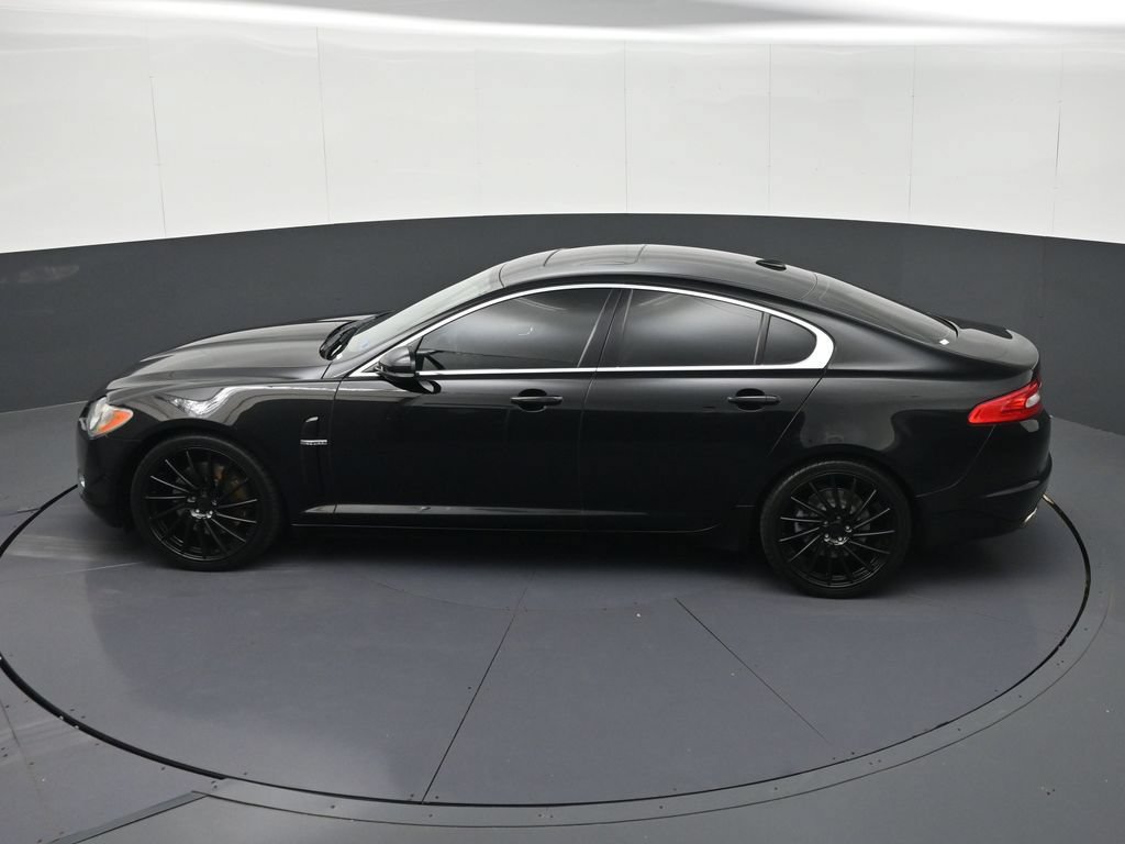 Used 2011 Jaguar XF Premium RWD image 23