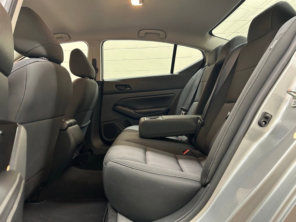 Used 2023 Nissan Altima 2.5 SV image 8