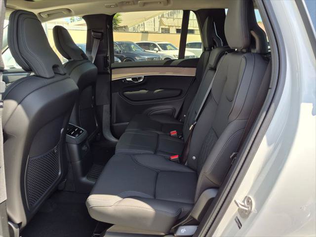 New 2026 Volvo XC90 T8 Plus w/ Protection Package AWD/4WD image 12