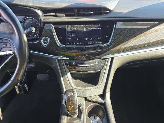 Used 2021 Cadillac XT6 Premium Luxury FWD image 11