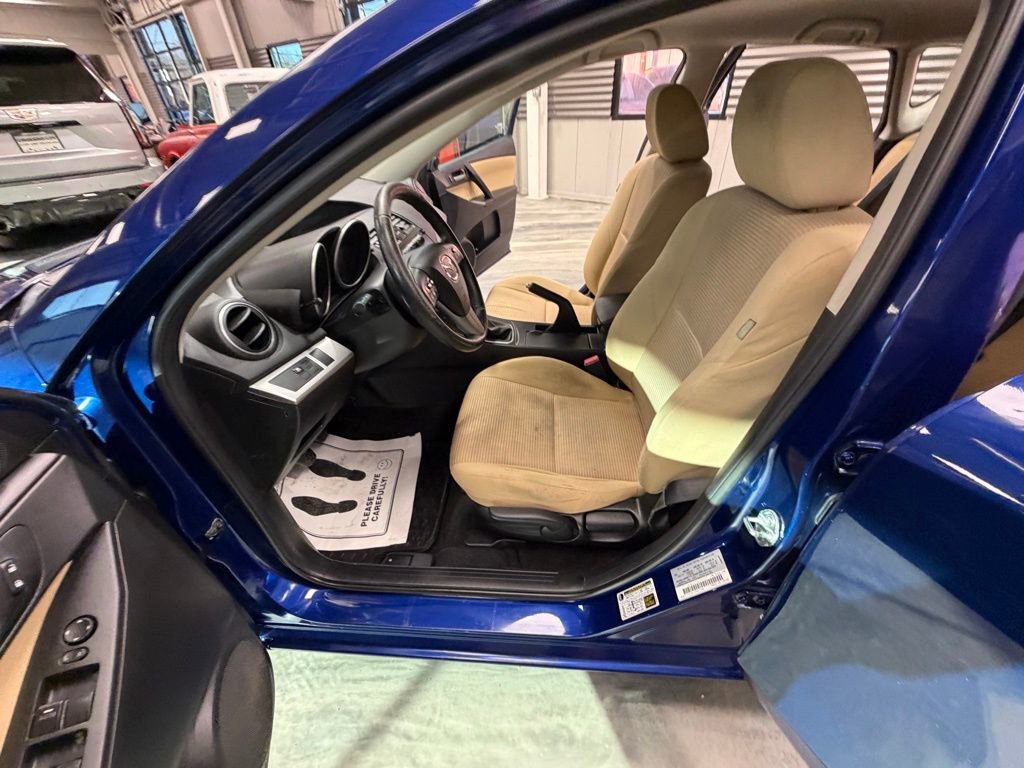 Used 2013 MAZDA MAZDA3 i Touring image 49