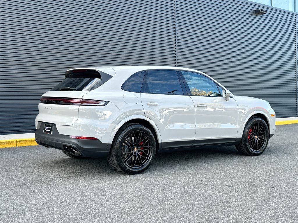 New 2027 Porsche Cayenne S AWD/4WD image 8