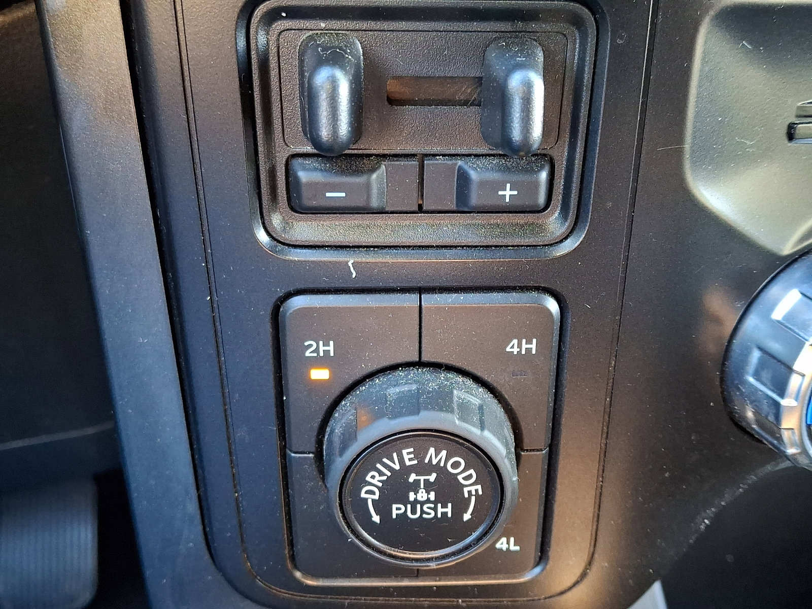 Certified 2022 Ford F150 XLT w/ Equipment Group 302A High image 24