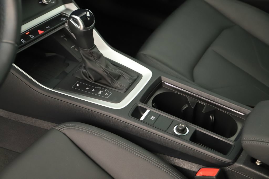 Certified 2024 Audi Q3 2.0T Premium w/ Convenience Package image 17