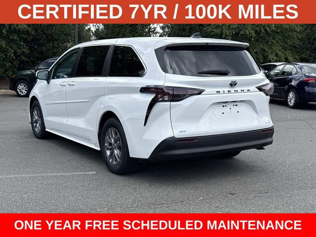 Used 2024 Toyota Sienna LE AWD/4WD image 4