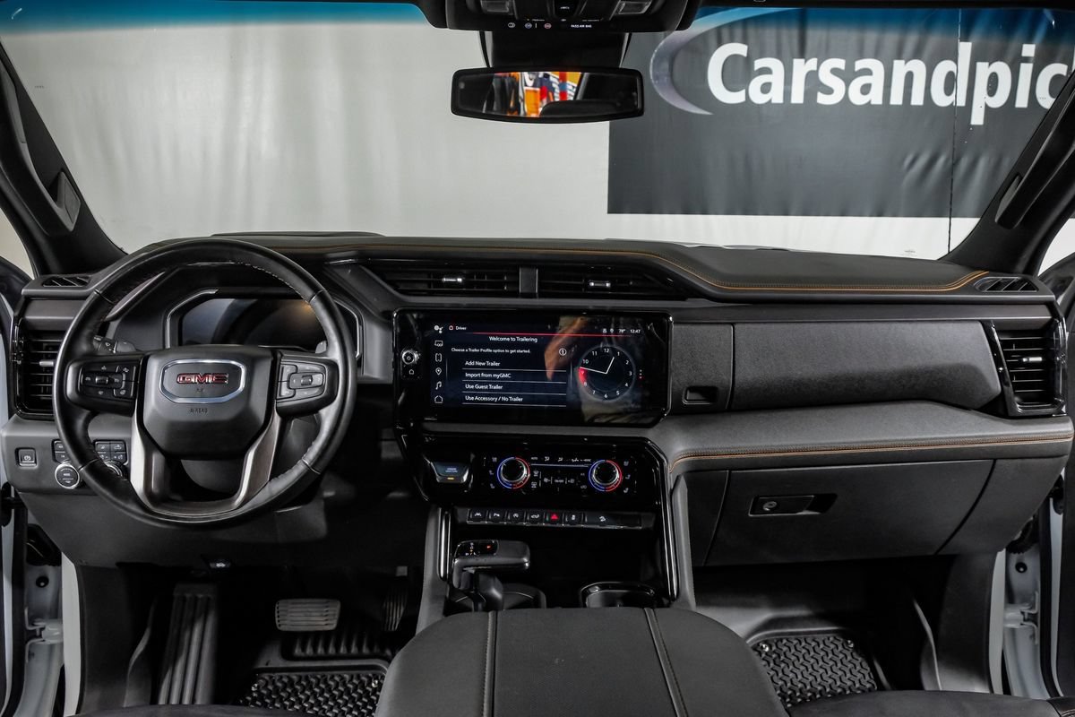 Used 2024 GMC Sierra 1500 AT4 w/ AT4 Premium Package AWD/4WD image 14