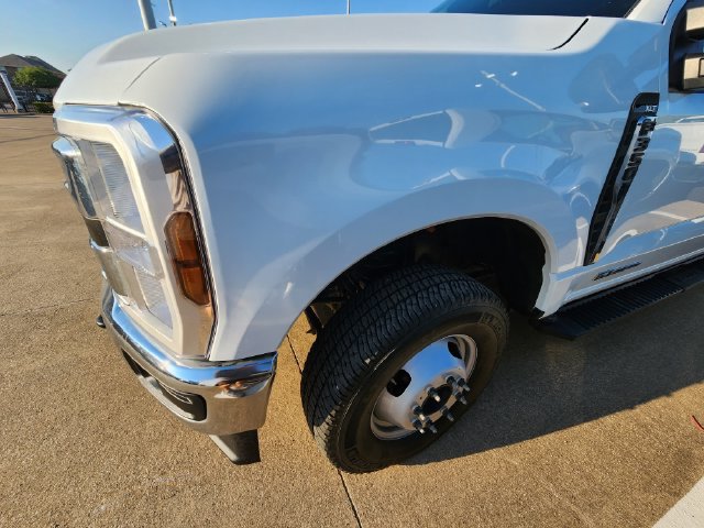 Used 2025 Ford F350 XLT w/ FX4 Off-Road Package AWD/4WD image 7