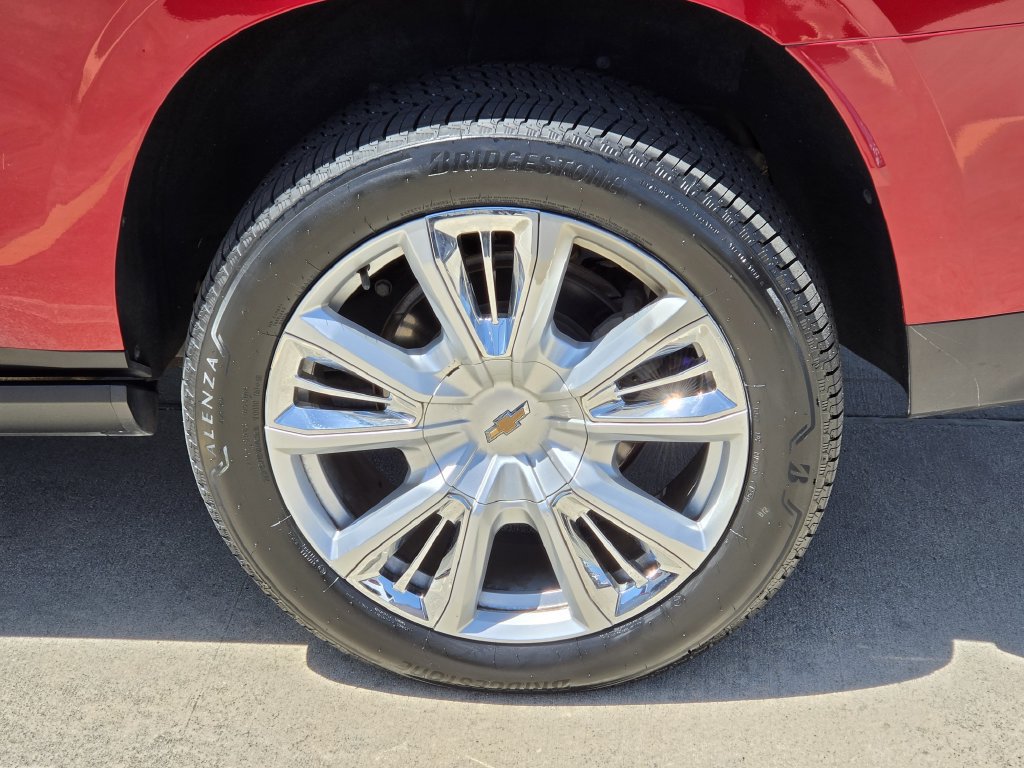 Used 2021 Chevrolet Suburban High Country RWD image 8