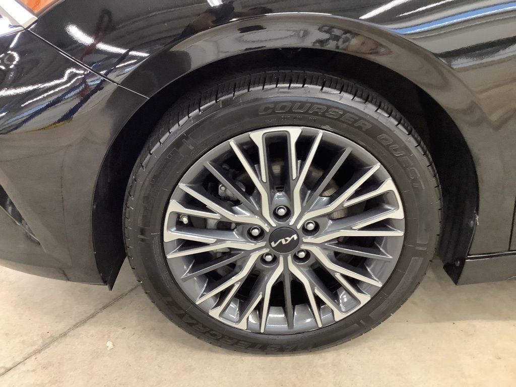 Certified 2023 Kia Forte GT-Line w/ GT-Line Technology Package image 21