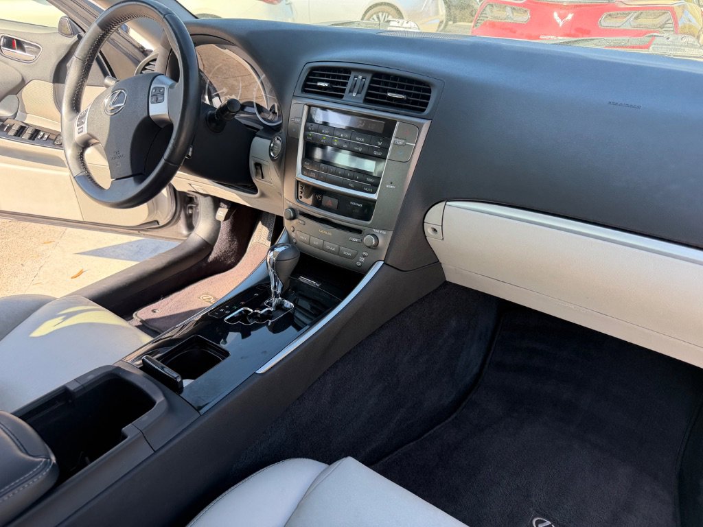 Used 2013 Lexus IS 250 image 21