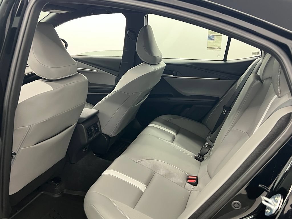 Used 2026 Toyota Camry SE w/ Convenience Package FWD image 11