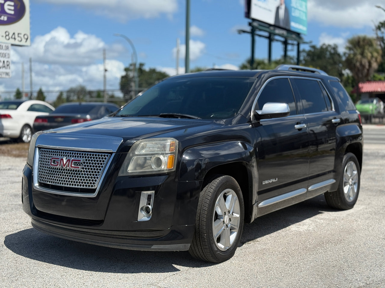 Used 2015 GMC Terrain Denali image 1