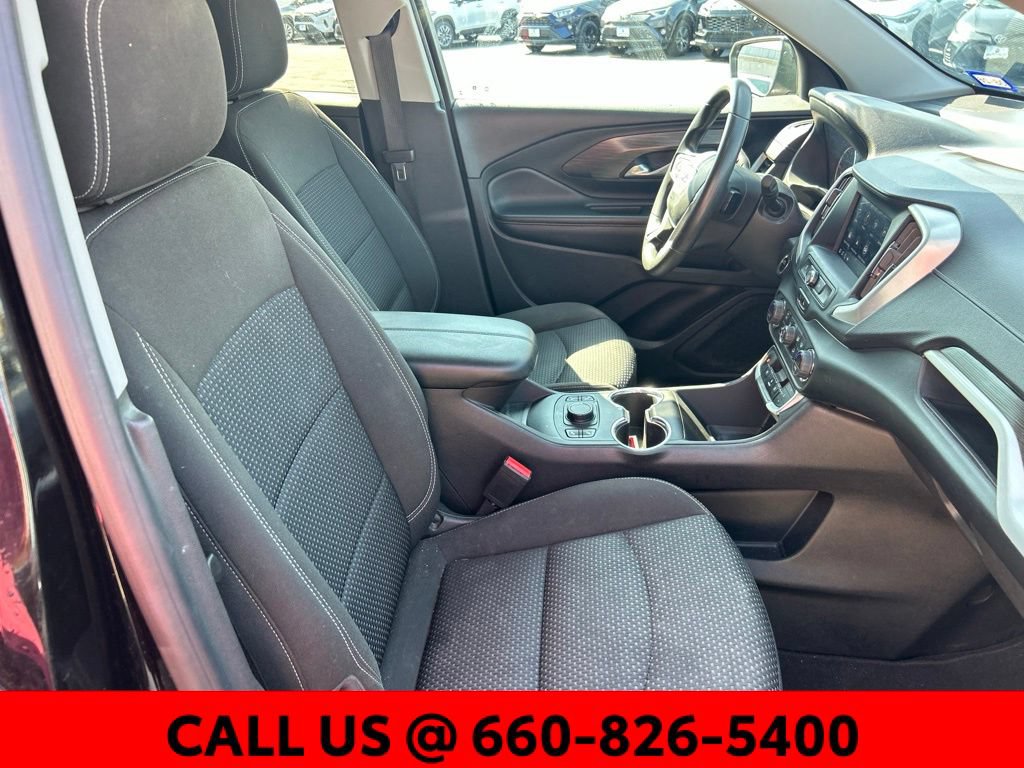 Used 2022 GMC Terrain SLE w/ Driver Convenience Package FWD image 5