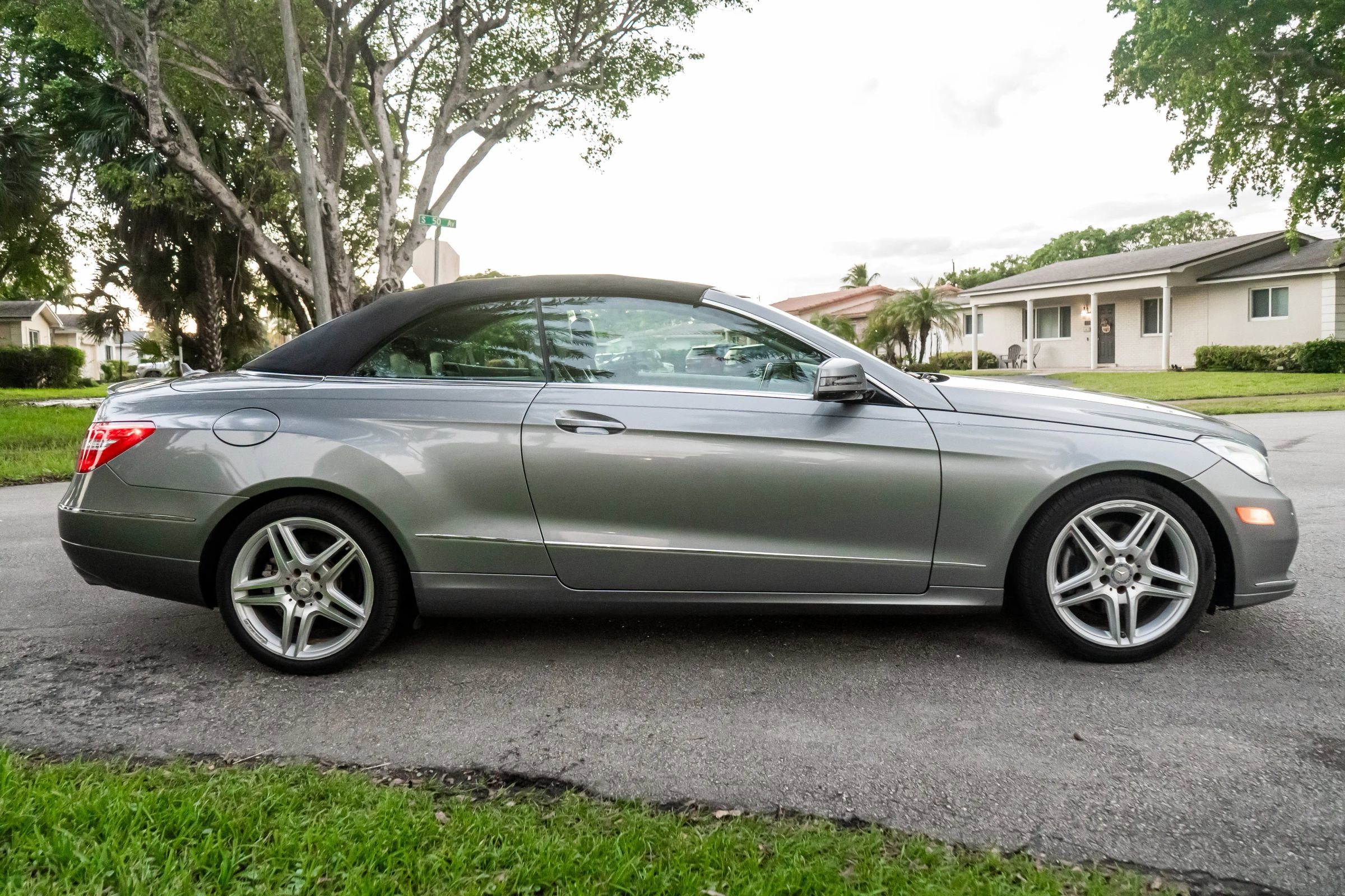 Used 2011 Mercedes-Benz E 350 Cabriolet w/ Premium 2 Pkg image 19