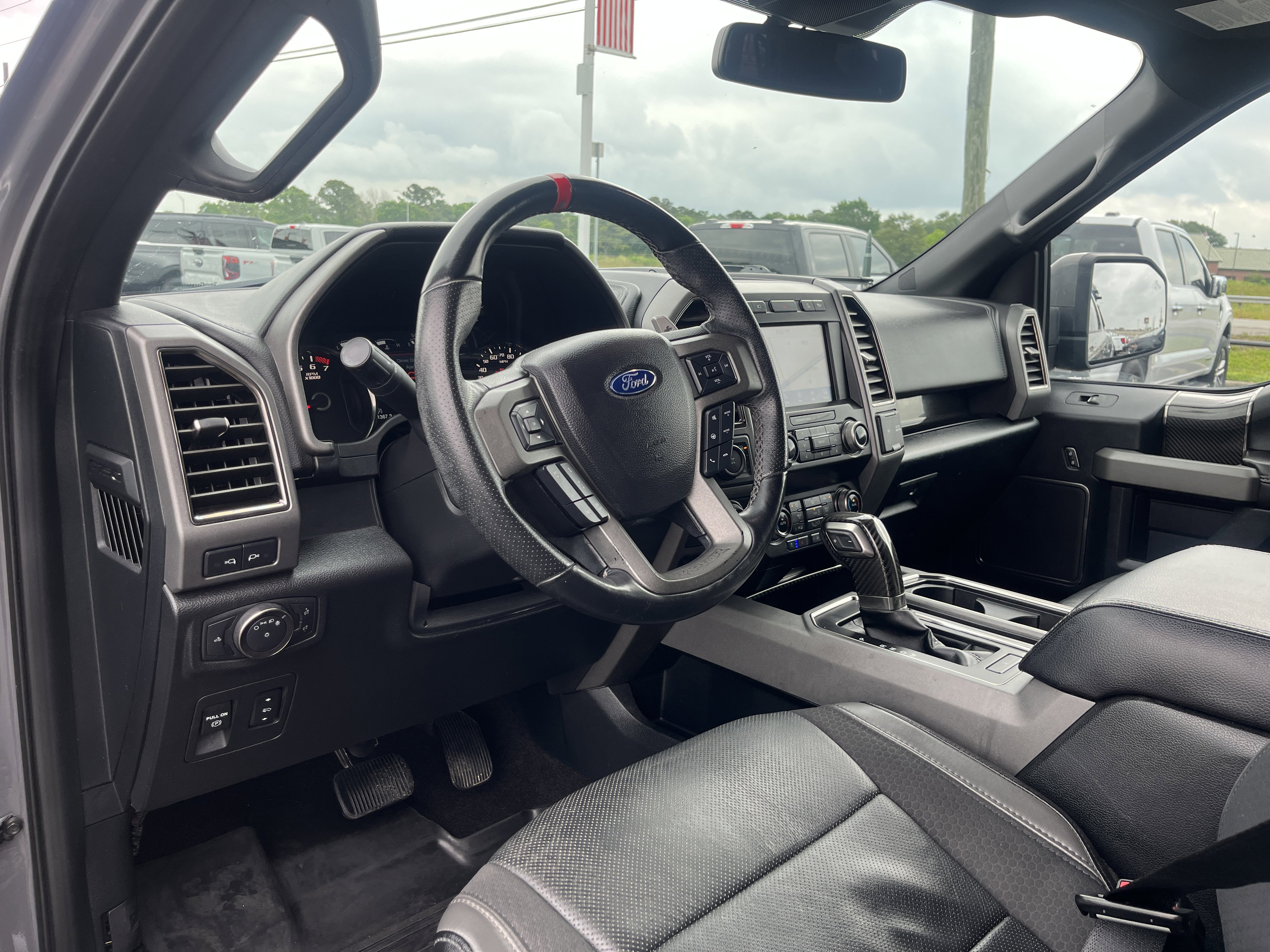 Used 2020 Ford F150 Raptor w/ Equipment Group 802A Luxury AWD/4WD image 14